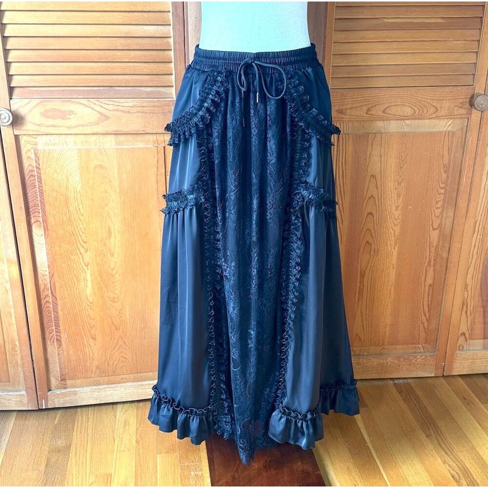 Dark in Love Gothic Victorian Vampire Vkei Black Lace & Ruffle Skirt M-XL - Picture 7 of 12